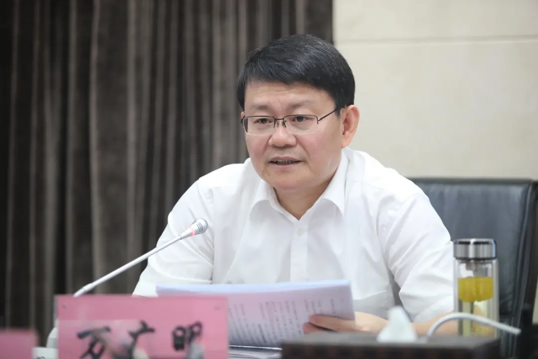 万广明在南昌城市万搏(中国)集团调研